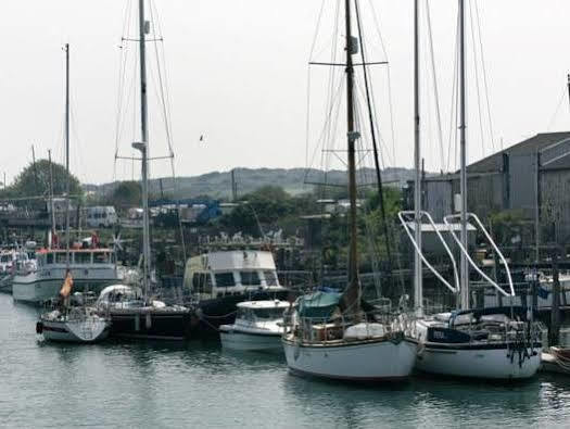 Yha Littlehampton Hostel Exterior photo