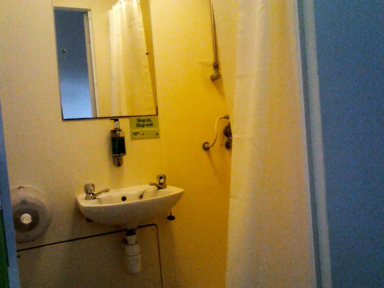 Yha Littlehampton Hostel Room photo